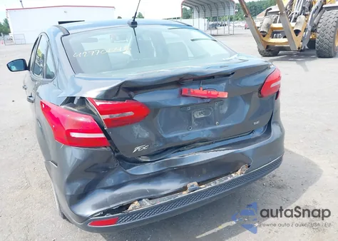 2016 Ford Focus Se z USA, uszkodzony, nr VIN 1FADP3F29GL402850